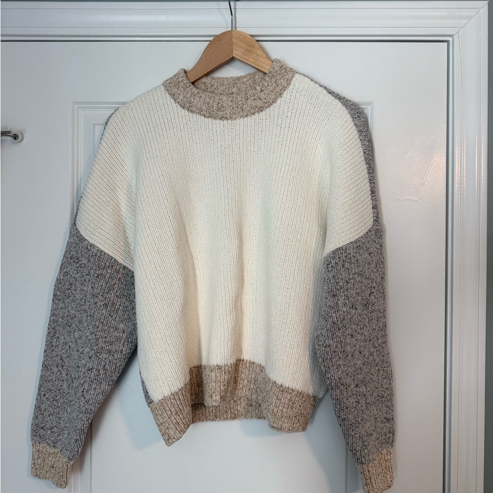Cozy Colorblock Sweater - Cream and Gray